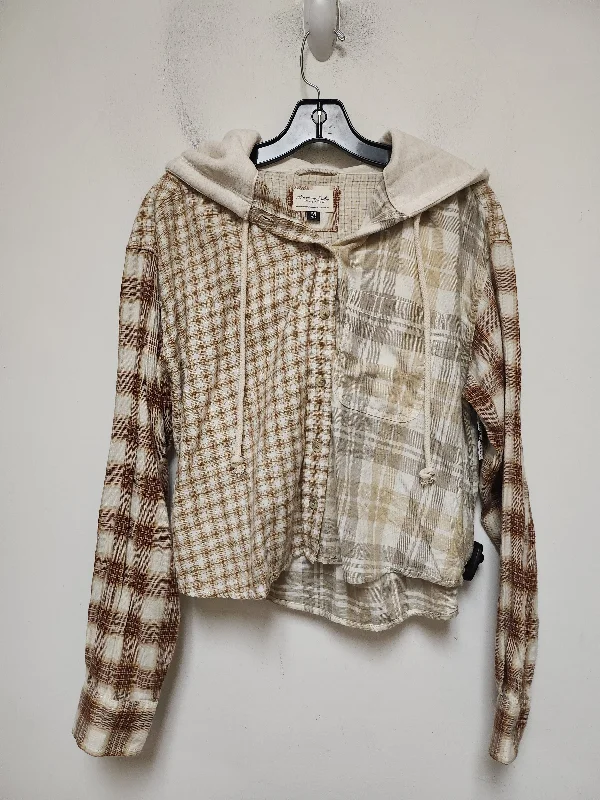 Contemporary Patterns Top Long Sleeve By American Eagle In Plaid Pattern, Size: M