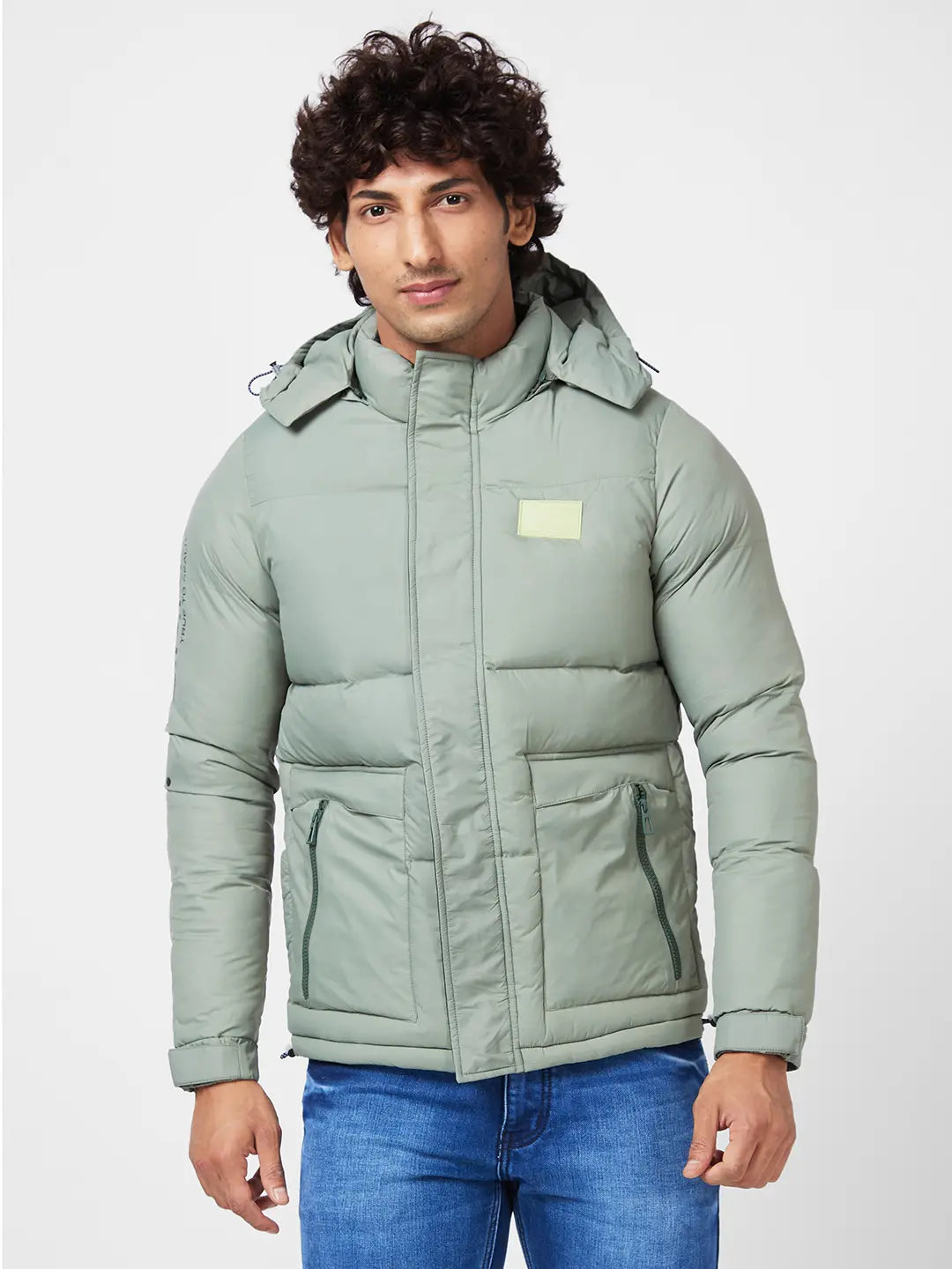 Fashion Statement Men'S Puffer Jacket With Zipper Patch Pocket & Printed Details On Sleeves