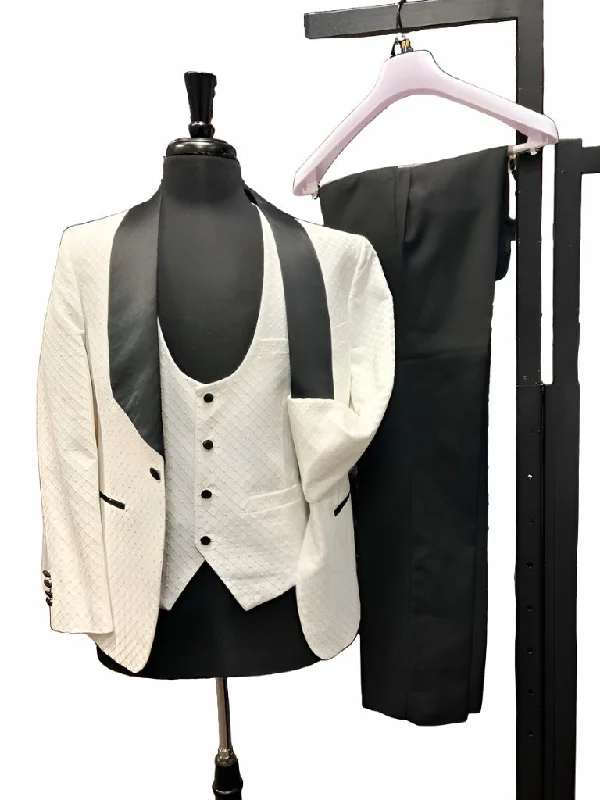 Edgy Streetwear Vitali M2340 3 Pieces Vested Tuxedo White