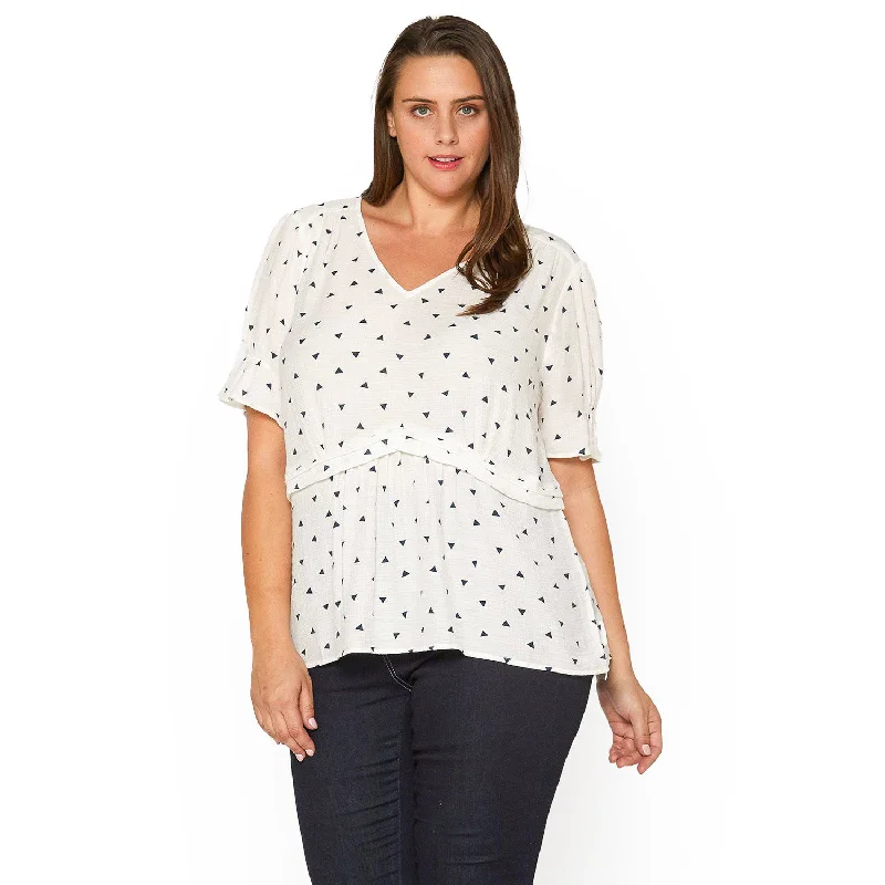 Plus Size Triangle Print Short Sleeve Blouse in White Triangle